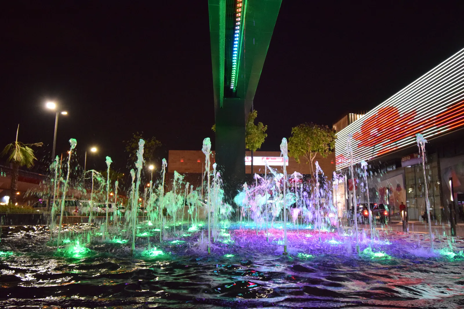 Fountain show with the mall lights behind