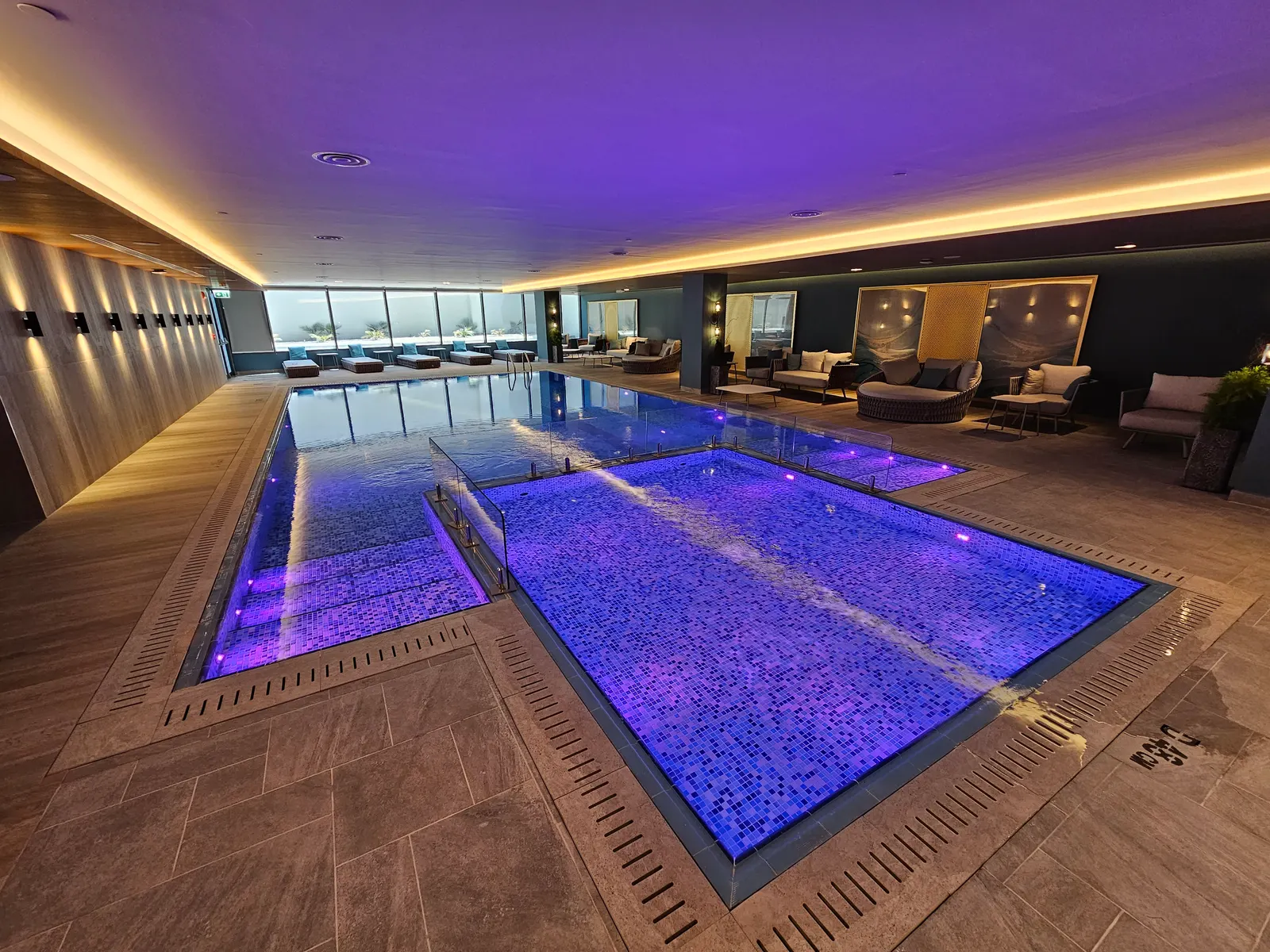 Pool steps and swim lanes